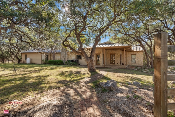 Listing Image #1 - Office for lease at 39 Scenic Loop Rd, Boerne TX 78006