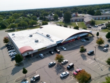 Retail property for lease in Janesville, WI