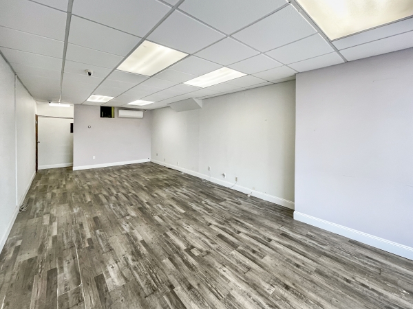 Listing Image #3 - Retail for lease at 111 Broadway, Elmwood Park NJ 07407