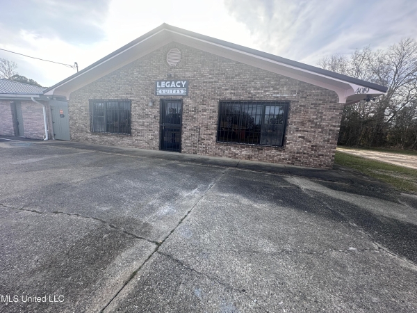 Listing Image #1 - Office for lease at 4019 2nd Street, Moss Point MS 39563