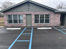 Office property for lease in Moss Point, MS