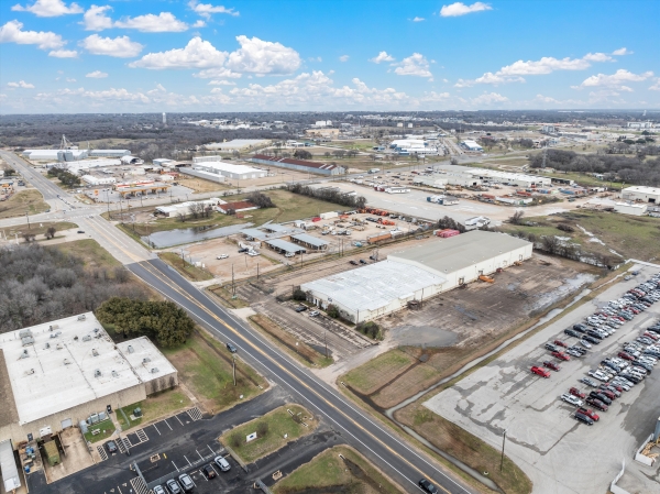 Listing Image #1 - Industrial for lease at 2825 Gholson Rd, Waco TX 76705