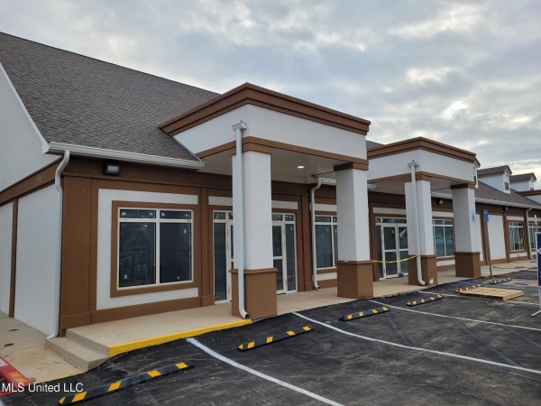Listing Image #2 - Retail for lease at 14165 Dedeaux Road , C, Gulfport MS 39503