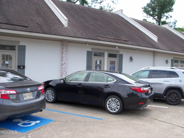 Listing Image #2 - Office for lease at 419 Security Square, Gulfport MS 39507