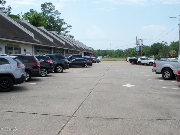 Listing Image #3 - Office for lease at 419 Security Square, Gulfport MS 39507