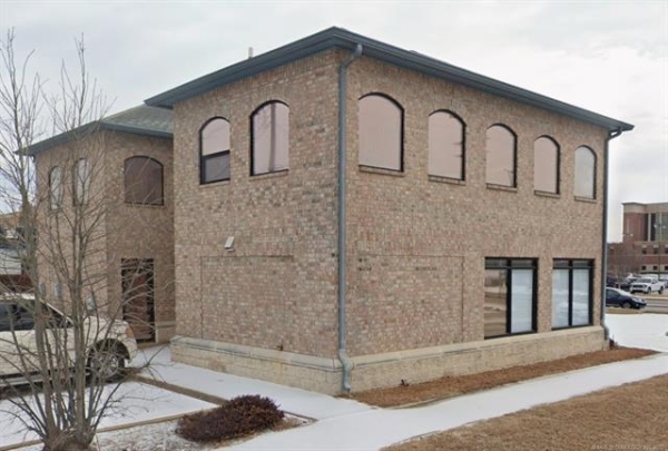 Listing Image #2 - Office for lease at 223 S Lynn Riggs Boulevard, Claremore OK 74017