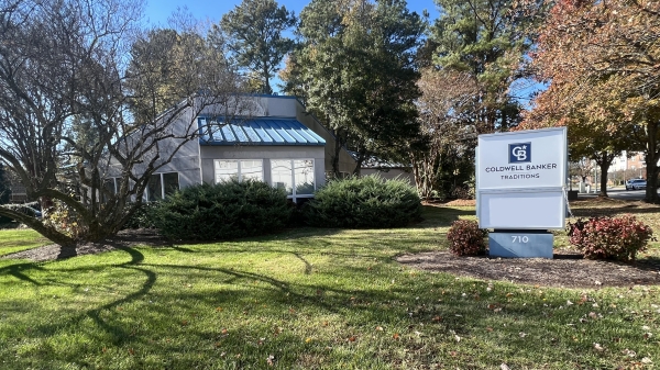 Listing Image #1 - Retail for lease at 710 Thimble Shoals Suite B, Newport News VA 23606