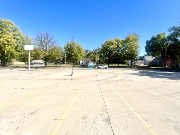 Listing Image #3 - Retail for lease at 320 S Adams St, Manito IL 61546