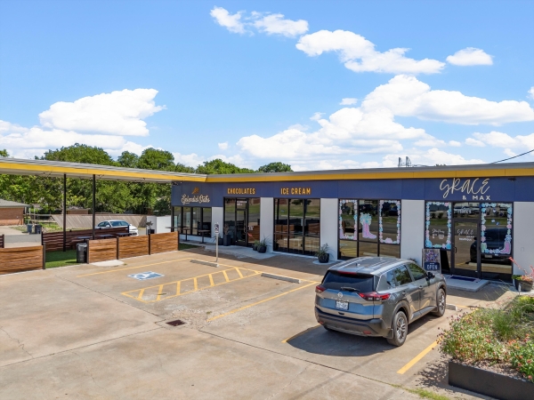 Listing Image #2 - Retail for lease at 135 Estates Dr, Woodway TX 76712