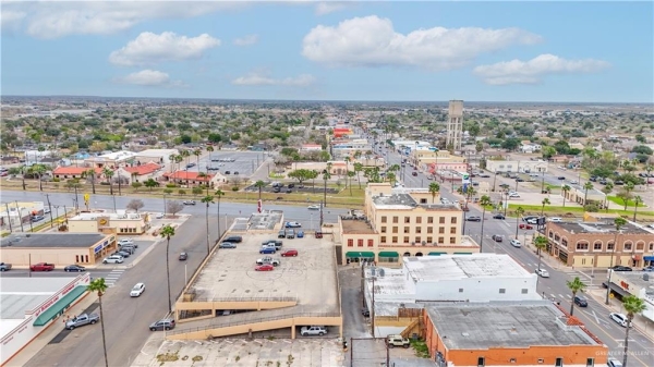 Listing Image #3 - Retail for lease at 260 S. Texas Blvd, First Floor/Courtyard, Weslaco TX 78596
