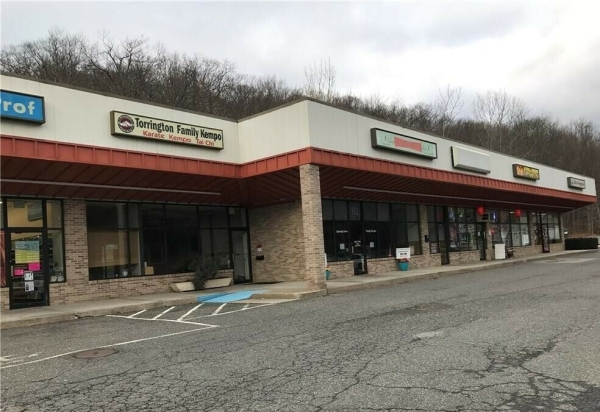 Listing Image #1 - Retail for lease at 699 Winsted Rd, Torrington CT 06790