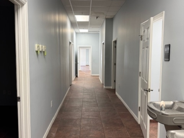 Listing Image #3 - Office for lease at 927 Beville Road, South Daytona FL 32119