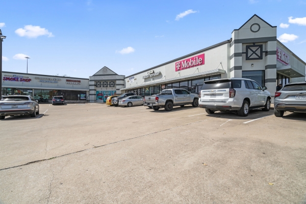 Listing Image #3 - Retail for lease at 10701 W Bellfort Ave, Houston TX 77099