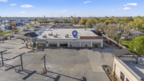 Listing Image #1 - Retail for lease at 11502 S Wilcrest Dr, Houston TX 77099