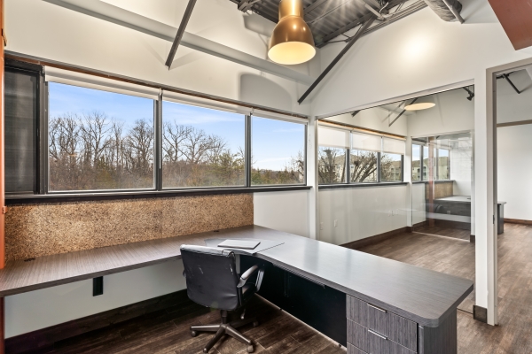 Listing Image #3 - Office for lease at 21495 Ridgetop Circle #205, Sterling VA 20166