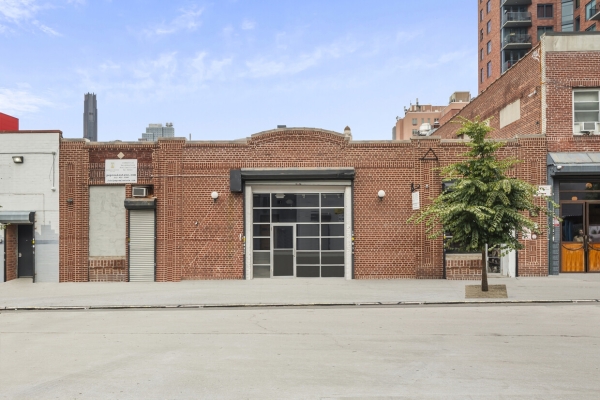 Listing Image #1 - Retail for lease at 327 Douglass Street, Brooklyn NY 11217