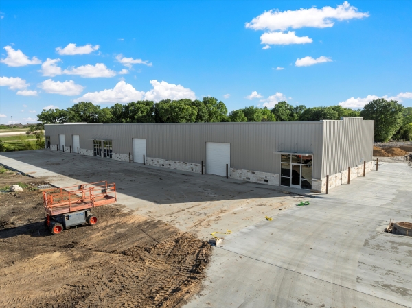 Listing Image #3 - Industrial for lease at 395 Enterprise Blvd, Hewitt TX 76643
