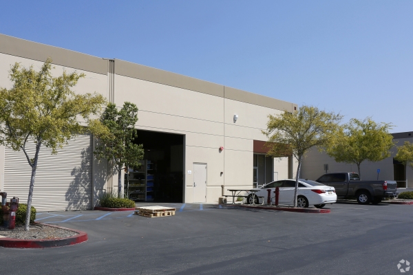 Listing Image #2 - Industrial for lease at 41519 Cherry Street, Murrieta CA 92562