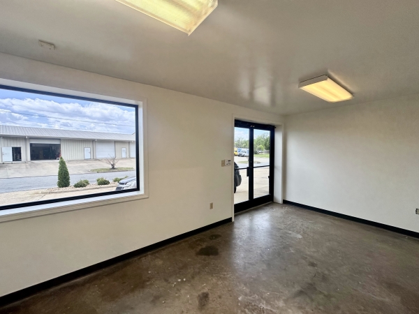 Listing Image #2 - Others for lease at 3218 Neil Circle #B, Jonesboro AR 72401