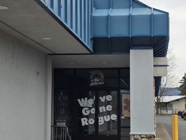 Listing Image #1 - Shopping Center for lease at 539 Stevens St, Medford OR 97504