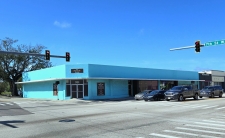 Retail property for lease in Palmetto, FL