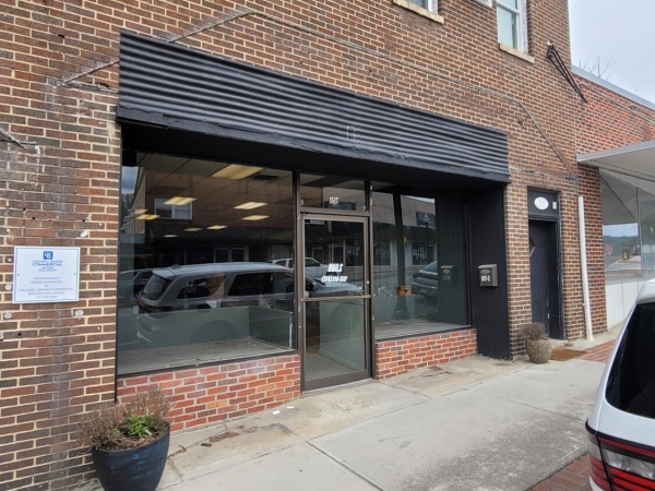 Listing Image #1 - Retail for lease at 1517 Front Street, Richlands VA 24641