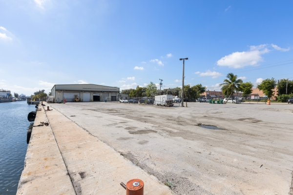 Listing Image #3 - Industrial for lease at 3701 NW S River Drive, Miami FL 33142
