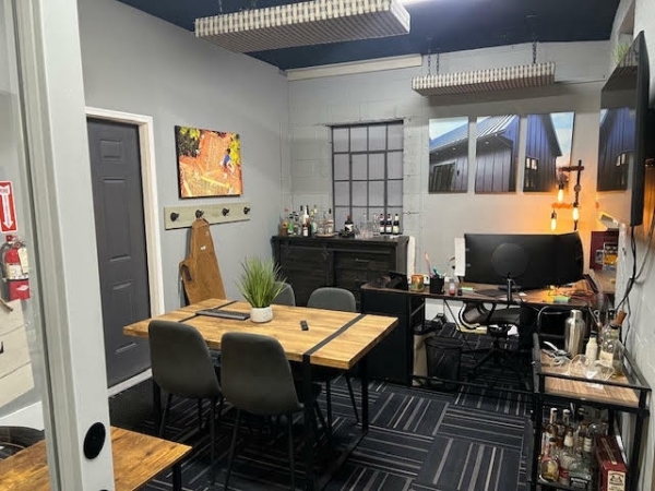Listing Image #3 - Office for lease at 823 Harmon Avenue, Columbus OH 43223