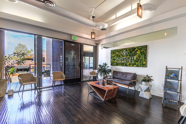Listing Image #2 - Retail for lease at 11740 San Vicente Blvd Suite 208, Los Angeles CA 90049