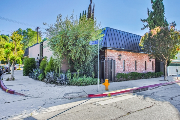 Listing Image #1 - Office for lease at 10800 Ventura Blvd, Studio City CA 91604
