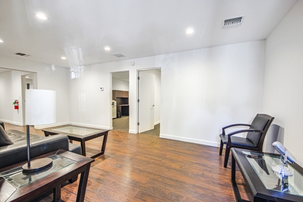 Listing Image #3 - Office for lease at 10800 Ventura Blvd, Studio City CA 91604