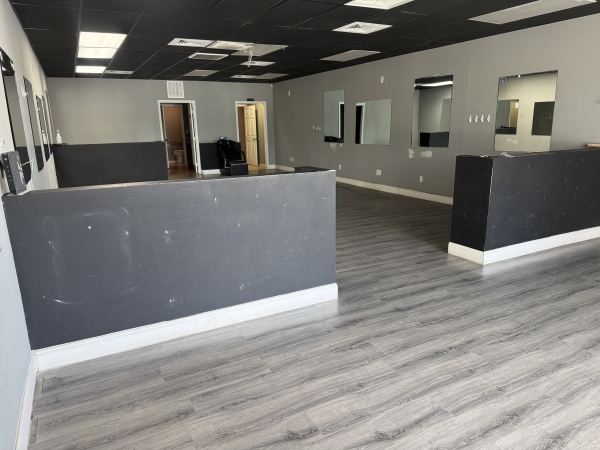 Listing Image #2 - Retail for lease at 302 SW Tulip Blvd, Unit B, Port St. Lucie FL 34953