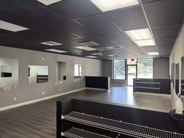 Listing Image #8 - Retail for lease at 302 SW Tulip Blvd, Unit B, Port St. Lucie FL 34953