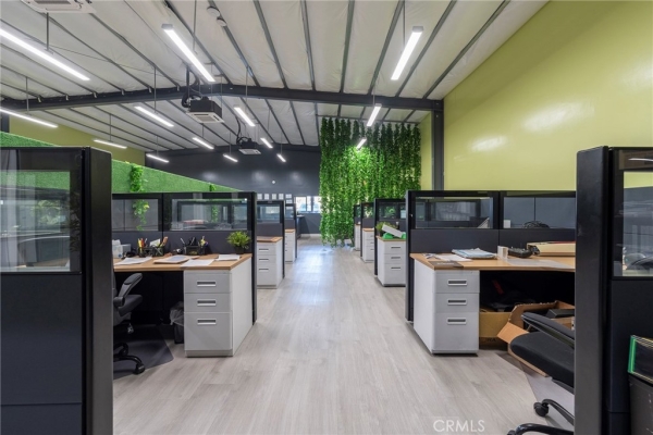 Listing Image #2 - Industrial for lease at 2075 N Twin Oaks Valley Road, San Marcos CA 92069