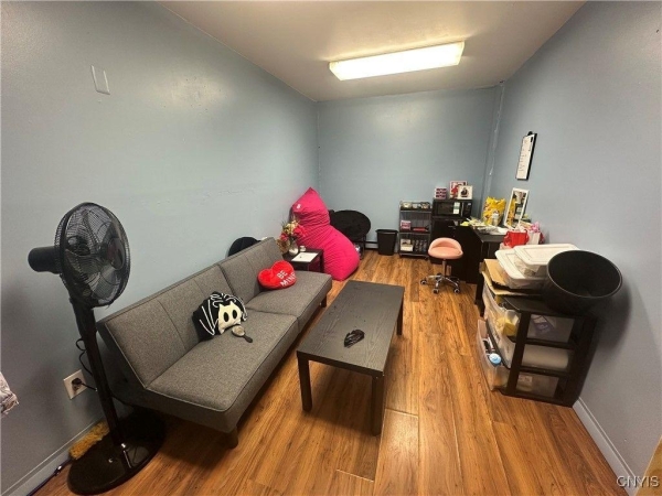 Listing Image #3 - Others for lease at 173 Oriskany Boulevard, Whitesboro NY 13492