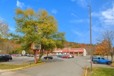Retail for lease in Milford, PA