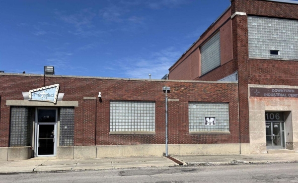 Listing Image #1 - Others for lease at 1106 E Seymour Street 1106, Muncie IN 47302