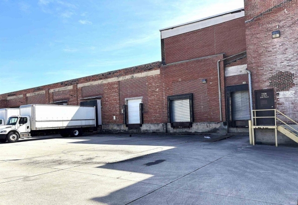 Listing Image #3 - Others for lease at 1106 E Seymour Street 1106, Muncie IN 47302