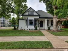 Office property for lease in Angleton, TX