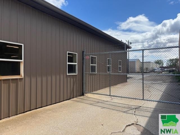 Listing Image #2 - Others for lease at 1530 Tri View Avenue, Sioux City IA 51103