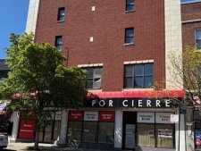 Retail for lease in Chicago, IL
