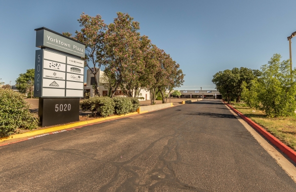Listing Image #2 - Retail for lease at 5020 50th St, Lubbock TX 79414