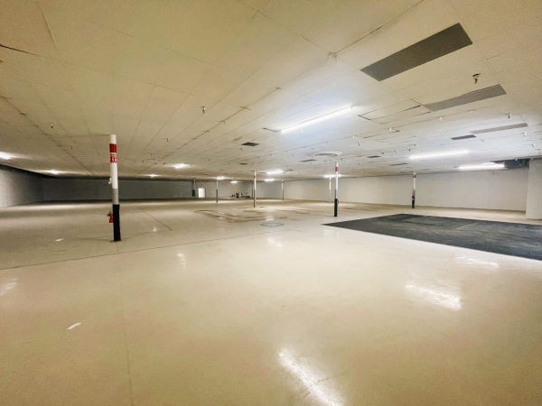Listing Image #3 - Retail for lease at 1712 S Garfield Ave, Traverse City MI 49686