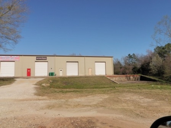 Listing Image #2 - Others for lease at 4800 Gilmer Rd. Units 1 & 2, Longview TX 75604