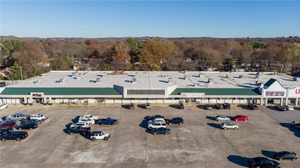 Listing Image #3 - Retail for lease at 3340 N College Ave, #6, Fayetteville AR 72703