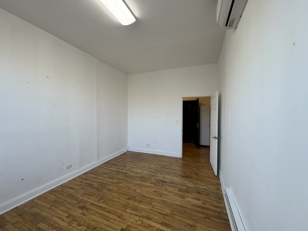 Listing Image #3 - Office for lease at 4800 N Milwaukee, Chicago IL 60630