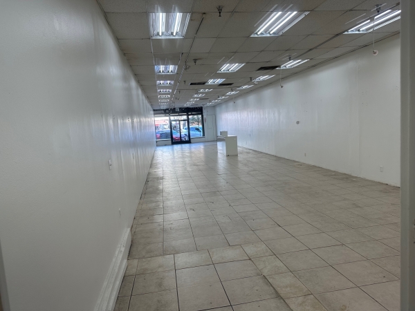 Listing Image #1 - Retail for lease at 6339 Pacific Blvd, Huntington Park CA 90255