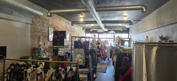Listing Image #3 - Retail for lease at 631 S Front Street, Mankato MN 56001
