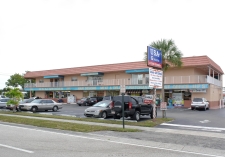 Listing Image #2 - Retail for lease at 9834 Sandalfoot Boulevard, Boca Raton FL 33428