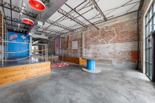 Listing Image #2 - Retail for lease at 300 S 6th St, Unit D, Waco TX 76701